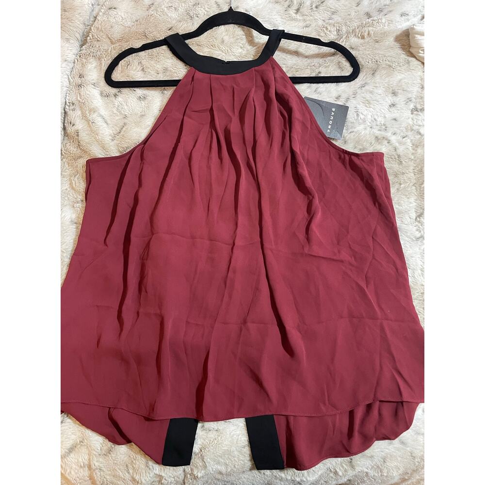 Trouve sleeveless halter blouse burgundy and black size XL NWT